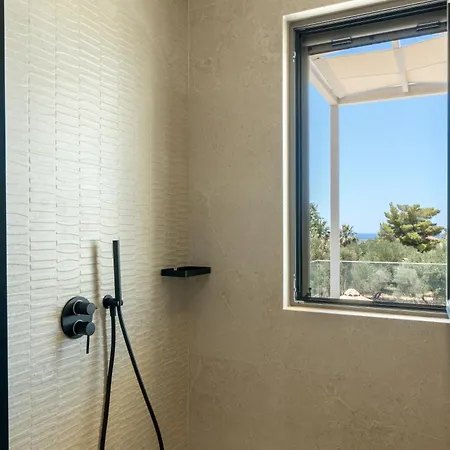 Erato - Elysian Kefalonia, 200m From Beach, New 2024 Villa Minia